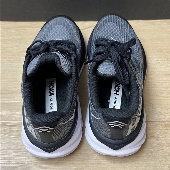 HOKA Kids' Grade School Clifton 9 Running Shoes, SIZE 3 1/2 - Picture 6 of 10